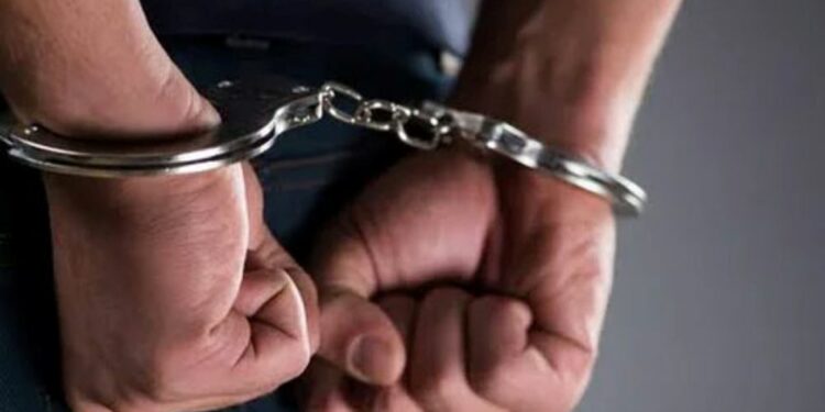 8 வயது சிறுமியை துஷ்பிரயோகம் செய்த ஆசிரியர் கைது!