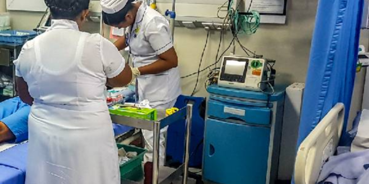 வாக்குவாதம் காரணமாக வர்த்தகர்  ஒருவர் கத்தியால் குத்தி படுகொலை!