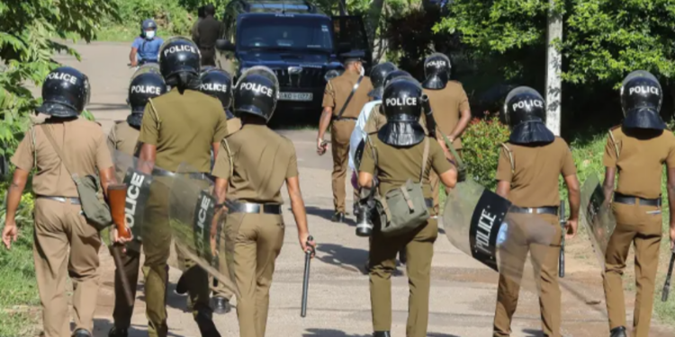 ஜந்து அதிகாரிகளுக்கு உடன் இடமாற்றம்!