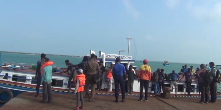 குமுதினி படகு சேவைகள் ஆரம்பம்!