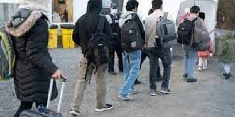 கனடாவில் ஏதிலி கோரிக்கையாளர் வருகையில் அதிகரிப்பு