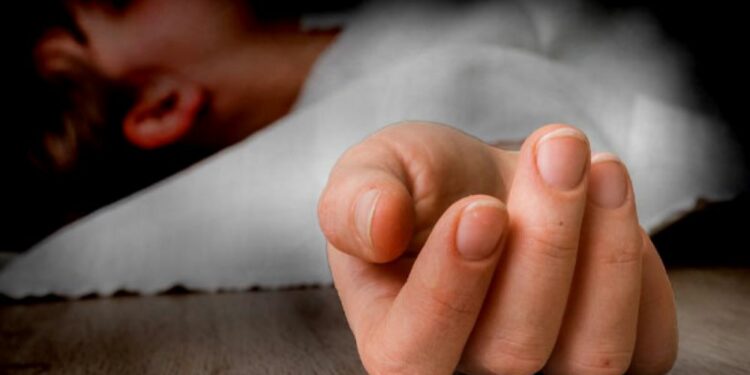 அண்ணன் திட்டியதால் விபரீத முடிவெடுத்த மாணவன்