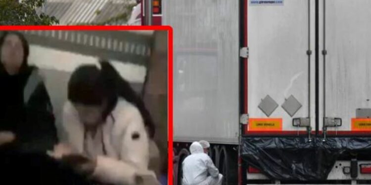 பிரான்சில் லொறிக்குள் மீட்க்கப்பட்ட பெண்கள்