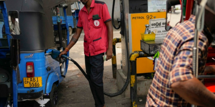 புதிய நிறுவனம் ஆரம்பித்து 24 மணிநேரத்திற்குள் அதிகரித்த எரிபொருளின் விலை