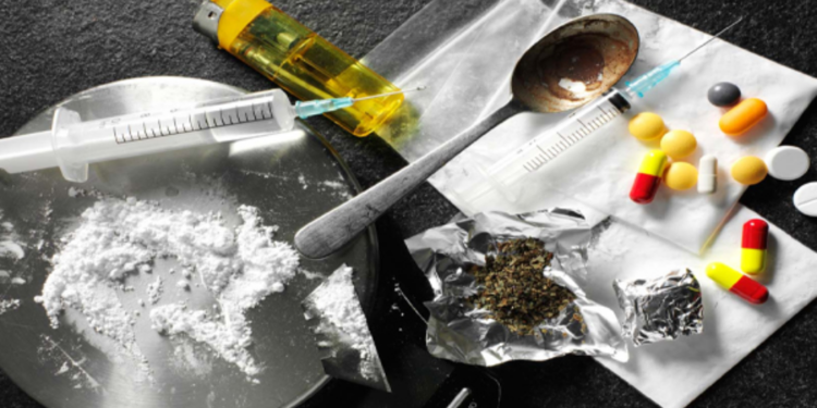 யாழில் இளம் தம்பதியினரை போதைக்கு அடிமையாக்கிய கும்பல்!