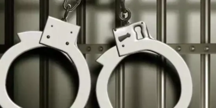 75,000 ரூபாவை இலஞ்சம் பெற்ற முகாமையாளர் கைது!