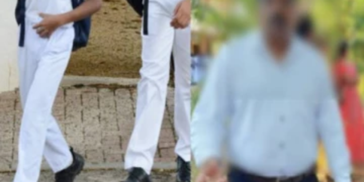 மாணவனை கடுமையாக தாக்கிய ஆசிரியர்