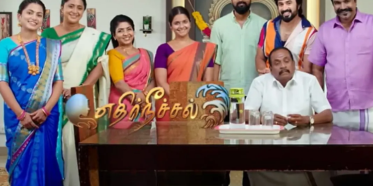 குணசேகரனின் வருகையை எதிர்பார்க்கும் குடும்பத்தினர்