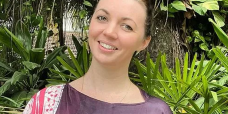 இலங்கையில் தலைமறைவாக வாழும் பிரித்தானிய பெண்