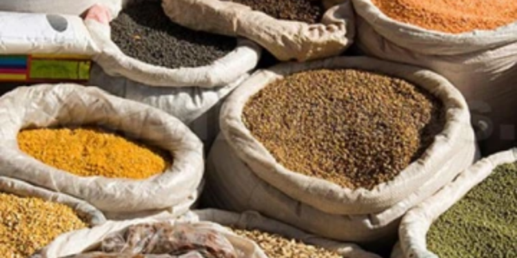 அத்தியாவசிய பொருட்களின் விலை மேலும் குறைக்கப்பட வேண்டும்