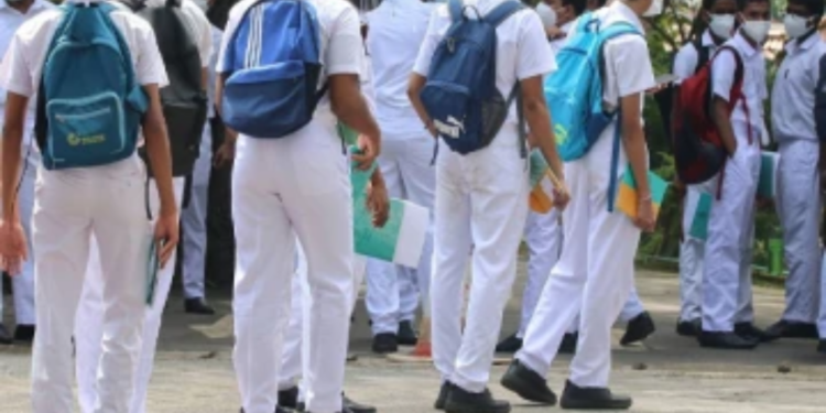 பேனா குழாயில் போதைப்பொருள் விநியோகம்