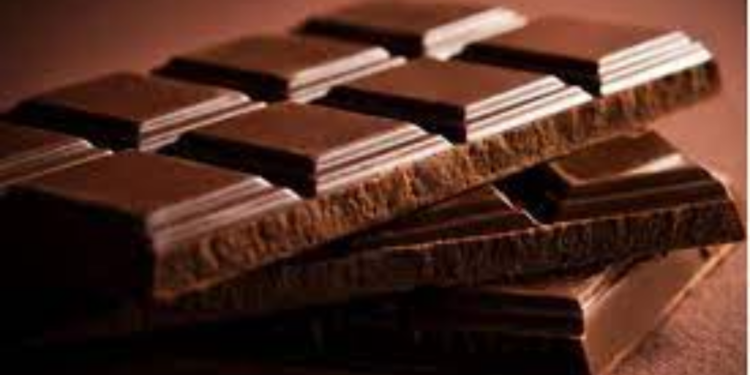 டார்க் சாக்லேட் சாப்பிடுவதால் கிடைக்கும் நன்மைகள்