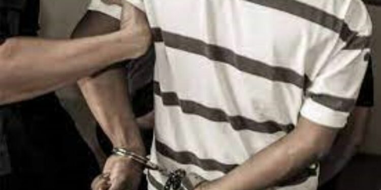 சட்டவிரோத சிகரெட்டுக்களுடன் இருவர் கைது!