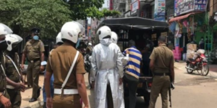 ஆசிரியையின் பிள்ளைகளை கொலை செய்வதாக மிரட்டிய கிராமசேவகர் விளக்கமறியலில்