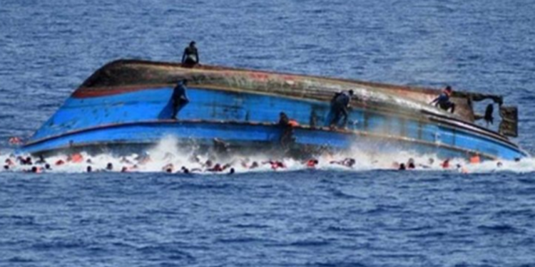 அகதிகள் படகு கவிழ்ந்ததில் 49 பேர் மாயம்!