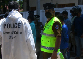 இளம் தம்பதியினரின் விபரீத முடிவால் கதறும் குழந்தை!