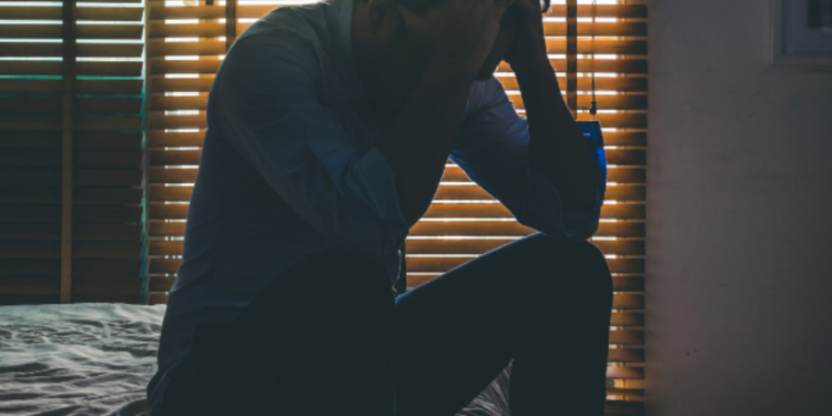 தனிமையில் இருப்பது 15 சிகரெட் புகைப்பதற்கு சமம் வெளியாகிய அதிர்ச்சி தகவல்!