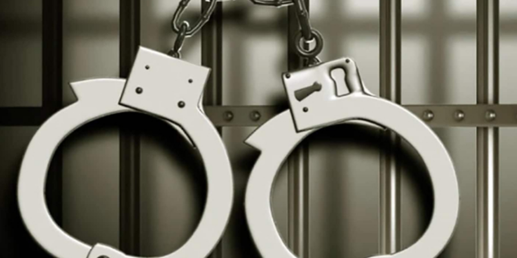 யாழில் நபர் ஒருவர் அதிரடியாக கைது!