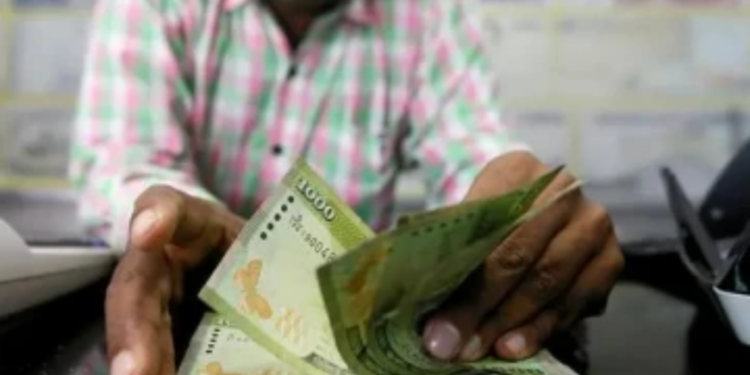 யாழில் நலன்புரிக் கொடுப்பனவு பெற சென்ற பெண்ணிற்கு நிகழ்ந்த சோகம்!