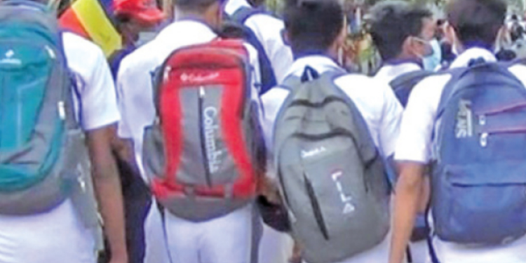 பாடசாலை சென்ற மாணவன் பரிதாப மரணம்!