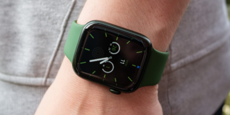 உயிரை காப்பாற்றிய ஸ்மார்ட் வாட்ச்!