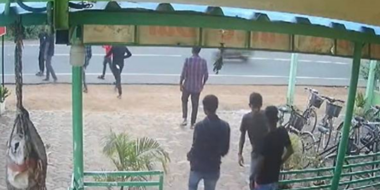 யாழ் இடம்பெற்ற வாள்வெட்டு தாக்குதலுக்கான காரணம் வெளியானது!