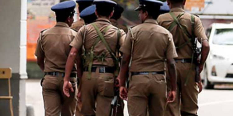 பெற்றோர் பாதுகாப்பில் இருந்த மாணவி காதலனால் கடத்தல்!