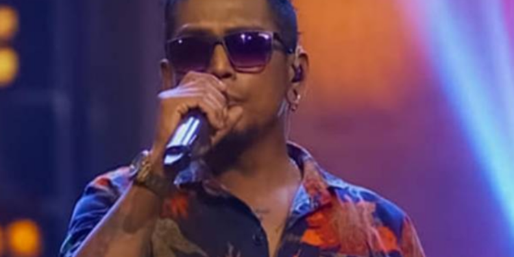 இலங்கையின் பிரபல பாடகர் தீவிர சிகிச்சைப்பிரிவில் அனுமதி!