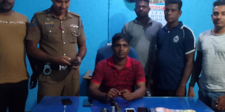 யாழில் பேஸ்புக் மூலம் மோசடியில் ஈடுபட்ட இருவர் கைது!