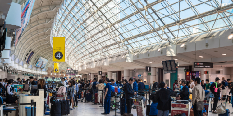 கனடா செல்லும் வெளிநாட்டவர்களுக்கு கடுமையாகும் கட்டுப்பாடுகள்