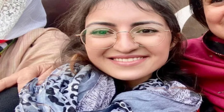 பாகிஸ்தான் தேர்தலில் களமிறங்கும் இந்து மத பெண்