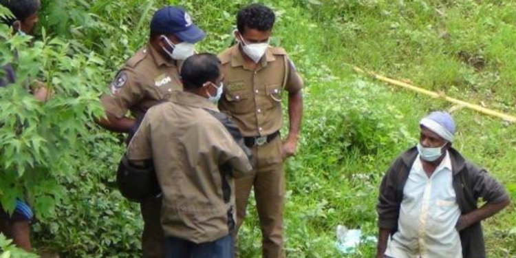 மனைவி வெளிநாட்டில் சடலமாக மீட்க்கப்பட்ட கணவன்