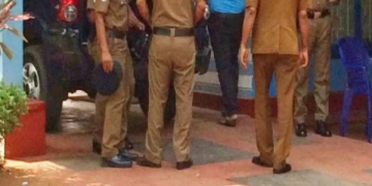 யாழில் பணமோசடி தொடர்பில் மக்களுக்கு விடுக்கப்பட்டுள்ள எச்சரிக்கை!