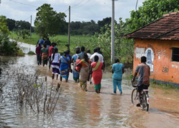 முள்ளியவளை ஊற்று வெள்ளத்தால் இன்னலுக்கு உள்ளாகும் மக்கள்
