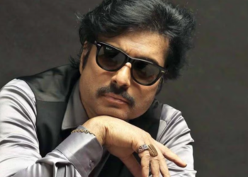 நவரச நாயகன் கார்த்திக் தனது இரண்டு மனைவி, மகன்களுடன் எடுத்துக்கொண்ட புகைப்படம்