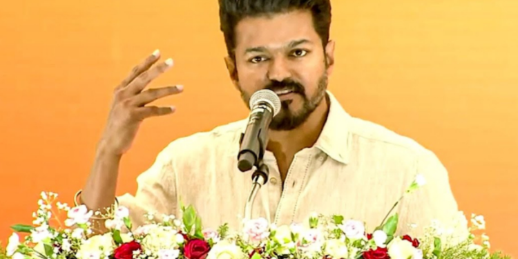 தனது கட்சியின் பெயரை அறிவித்த விஜய்