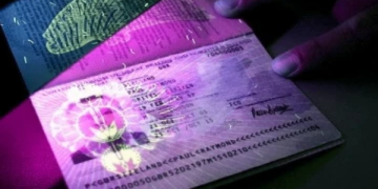 அறிமுகமாக இருக்கும்  நவீன பாஸ்போர்ட் சேவை!