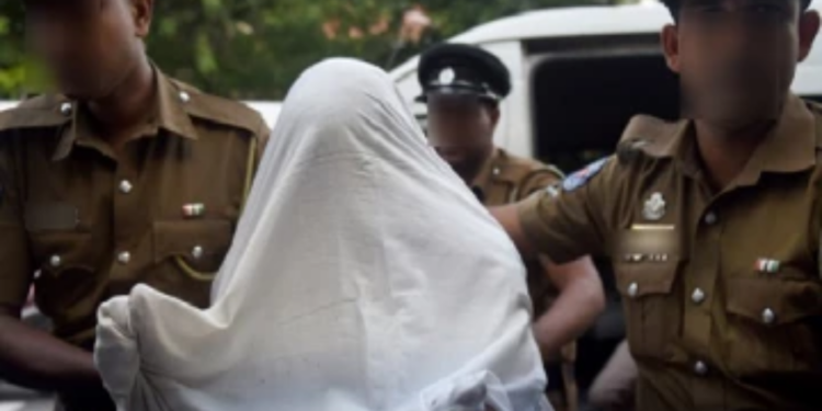 மருந்து குடிக்க வற்ப்புறுத்திய தந்தை வெட்டிப் படுகொலை!