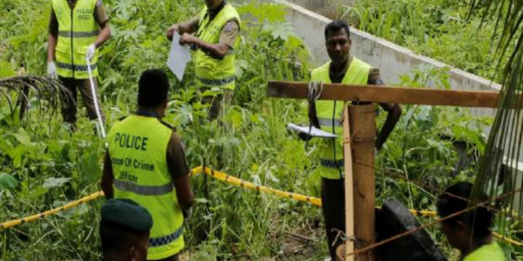 யாழில் பரபரப்பு அழுகிய நிலையில் சடலமாக மீட்க்கப்பட்ட ஆண்!