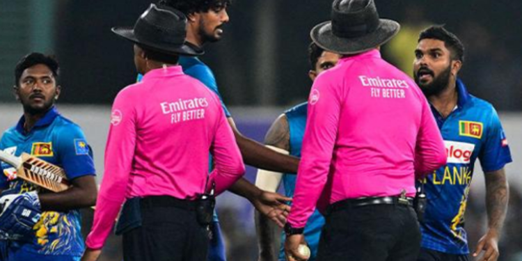 வனிந்துக்கு எதிராக கிரிக்கெட் பேரவை நடவடிக்கை?