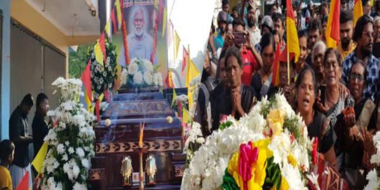 பெருந்திரளான மக்களின் கண்ணீருக்கு மத்தியில் யாழ் நோக்கி வரும் சாந்தனின் பூதவுடல்!