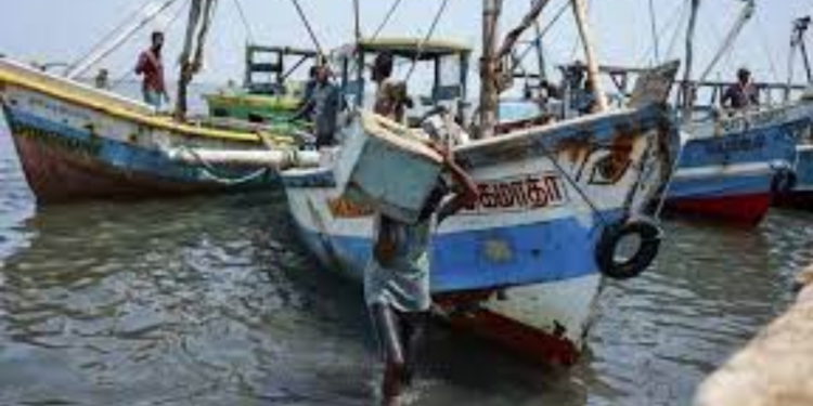 யாழ் கடற்பரப்பில் அத்துமீறும் இந்திய மீனவர்களை தடுக்க கோரி கண்டன ஆர்ப்பாட்டம்!