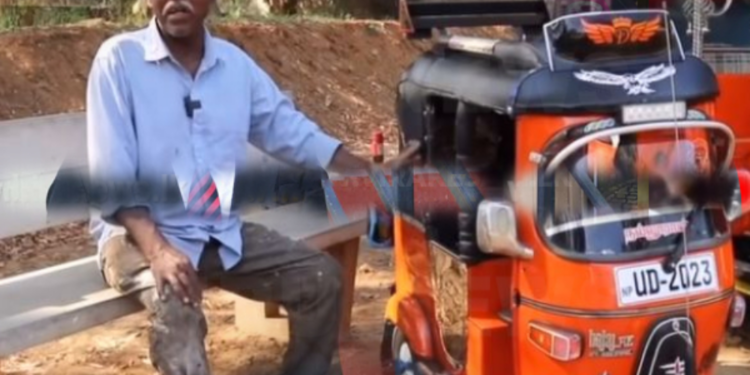 யாழில் பேரனுக்காக குட்டி ஆட்டோ செய்த தாத்தா