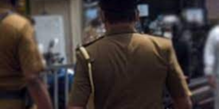 பொலிஸ் நிலைய பொறுப்பதிகாரி தற்காலிக பணி நீக்கம்!