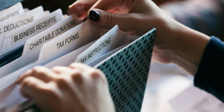 கனடாவில் வரி மோசடியில் ஈடுபட்ட நபருக்கு தண்டனை விதிப்பு!