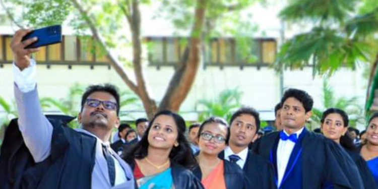 யாழ் பல்கலையின்  38ஆவது பொதுப் பட்டமளிப்பு  விழா!