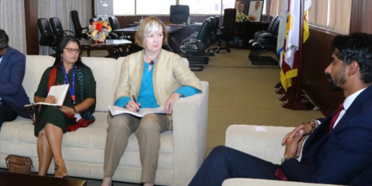 மலையக பெருந்தோட்ட தொழிலாளர்களுக்கு சம்பள உயர்வு!