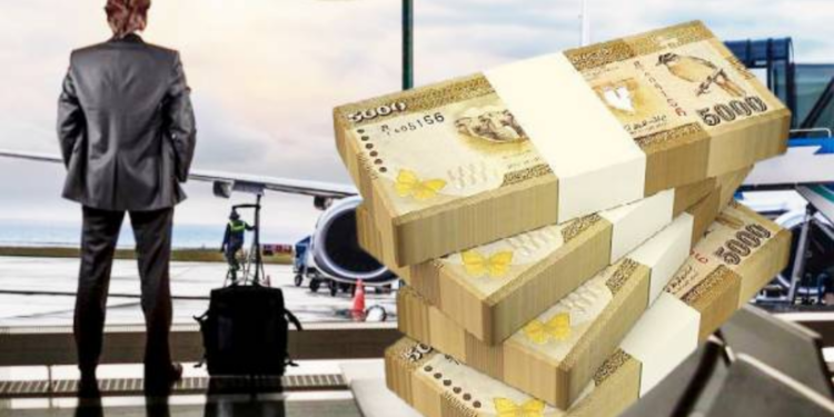 பணத்தை பெற்று தலைமறைவான யுவதி!