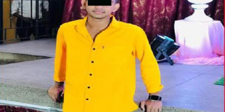 குடும்பத்தினருடன் நீராட சென்ற மாணவனுக்கு நிகழ்ந்த சோகம்!