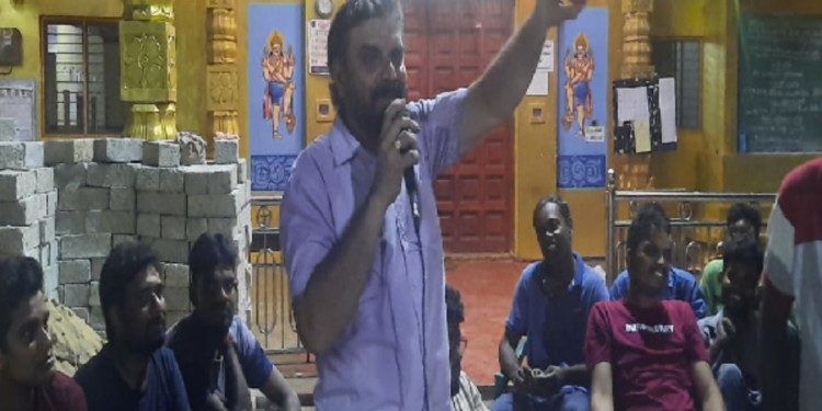 யாழில் நான்காயிரம் ரூபாவிற்கு விற்பனை செய்யப்பட்ட போர்த் தேங்காய்!